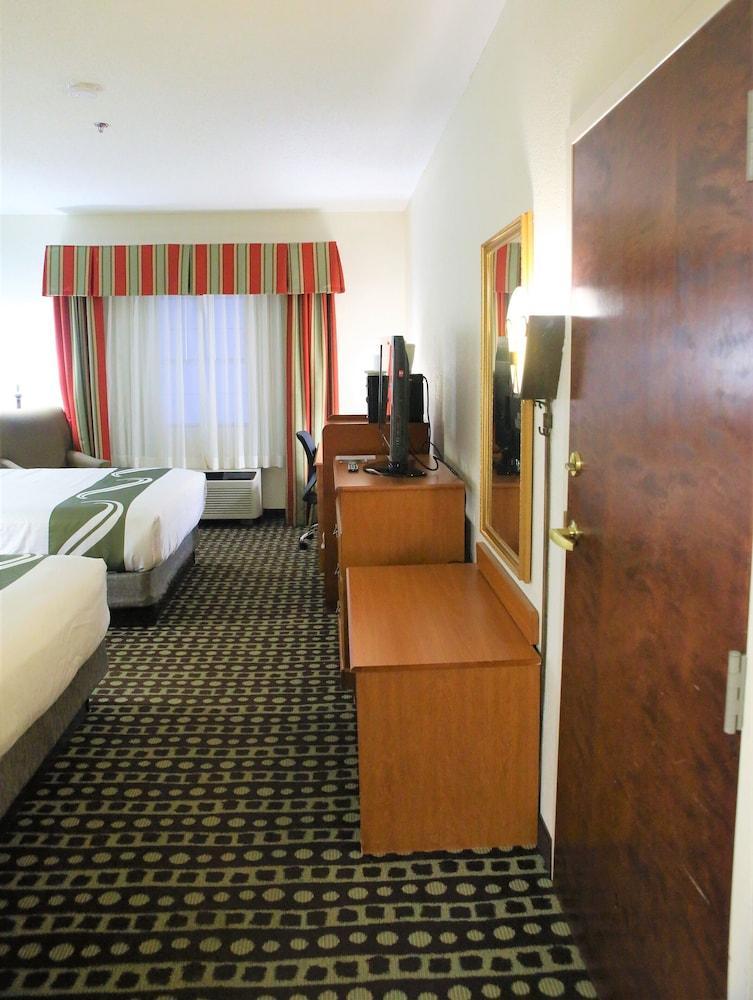 Quality Inn Fayetteville Near Historic Downtown Square Exteriör bild