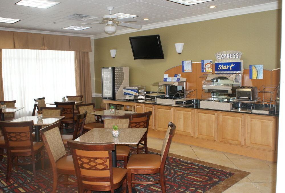 Quality Inn Fayetteville Near Historic Downtown Square Exteriör bild